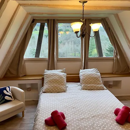 Holiday home Introvigne *